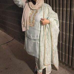 Pakiatani Agha Noor 3 peice